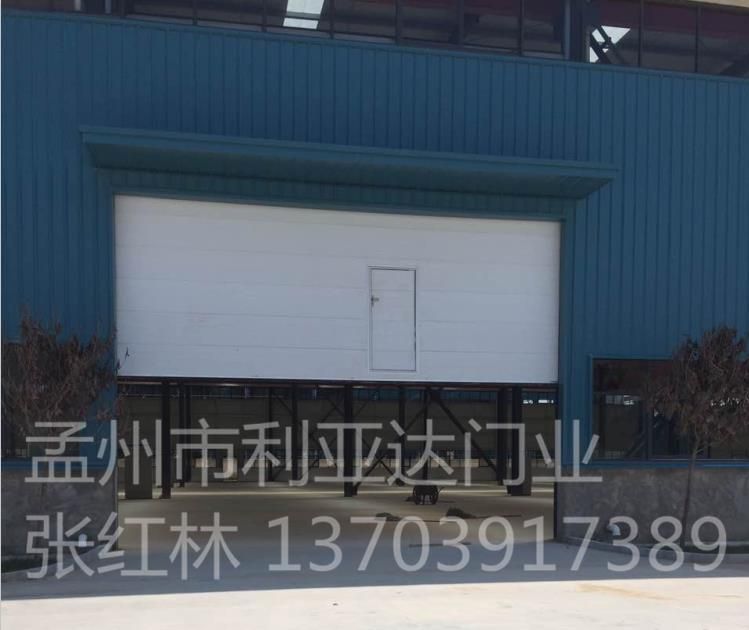 大型工業(yè)提升門施工工地——開封